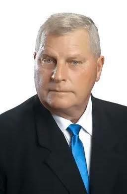 Az idei évben a végzős diákok szavazatai alapján a „Pro Iuventute” díjat immáron második alkalommal Szabadi József Zoltán oktatónk kapja.